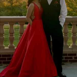 Red Sherri Hill prom dress